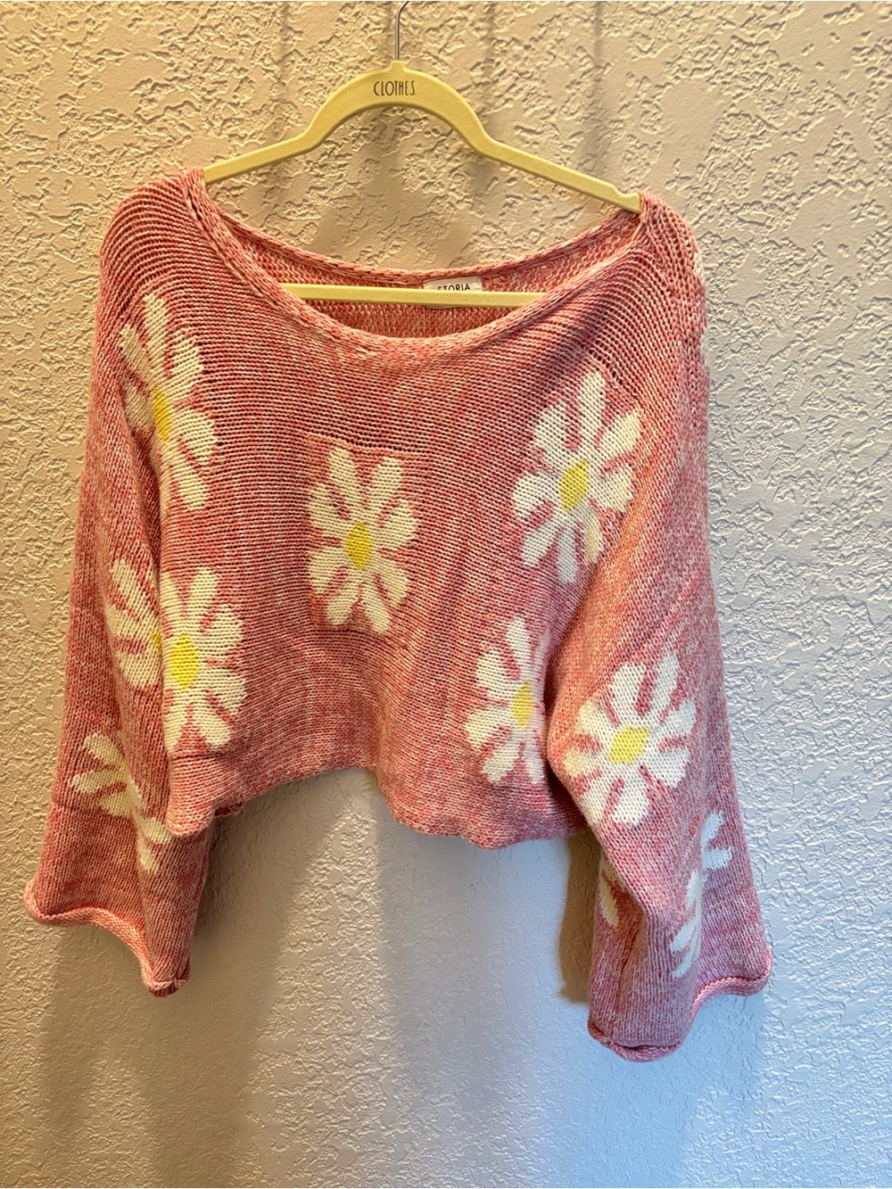 Off-the-Shoulder Pink Daisy Knit Sweater - Picture 4 of 5